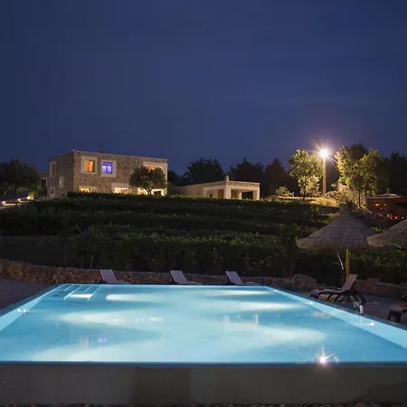 Stanic Estate * Liyubuşka