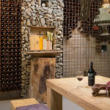 Stanic Estate * Liyubuşka